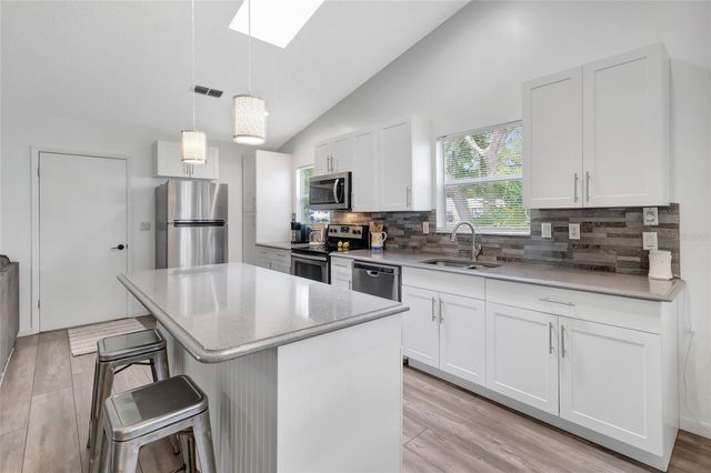 27 GORDON COURT, Leesburg, FL 34788