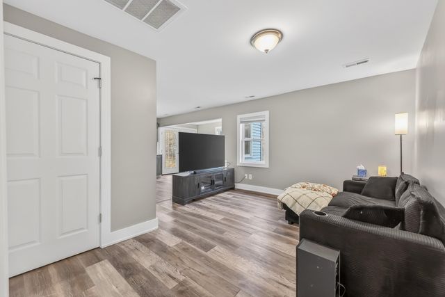 683 E Sternberg Road, Norton Shores, MI 49441