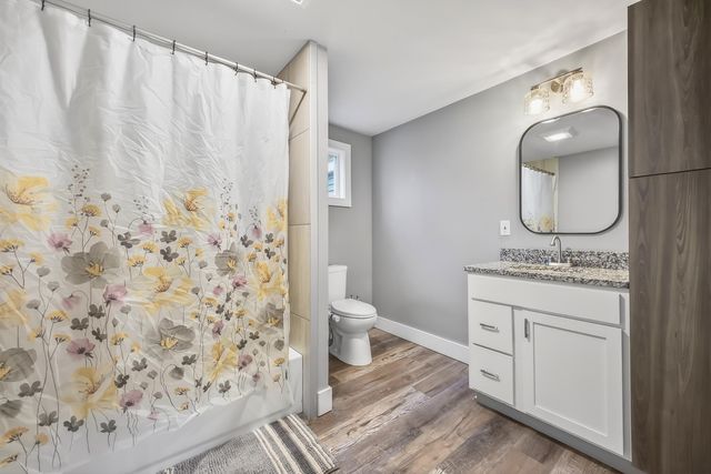 683 E Sternberg Road, Norton Shores, MI 49441