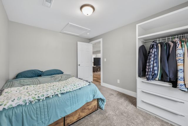 683 E Sternberg Road, Norton Shores, MI 49441