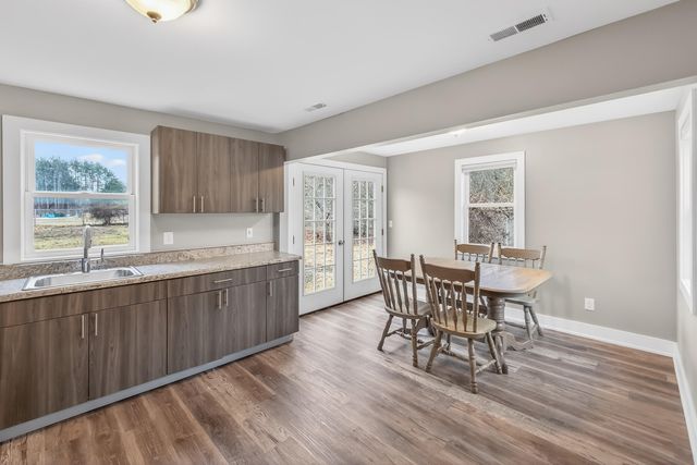 683 E Sternberg Road, Norton Shores, MI 49441