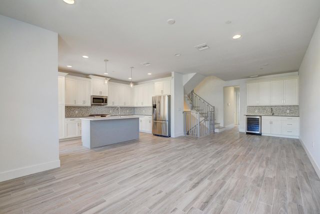 3770 County Line Road C2, Tequesta, FL 33469