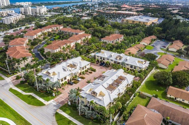 3770 County Line Road C2, Tequesta, FL 33469