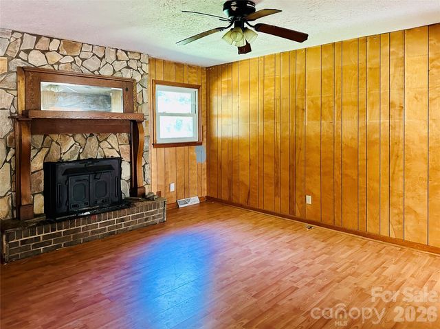 886 Pearidge Road, Bostic, NC 28018