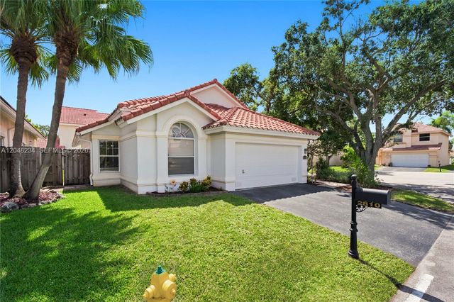 2810 NW 70th Ave, Margate, FL 33063