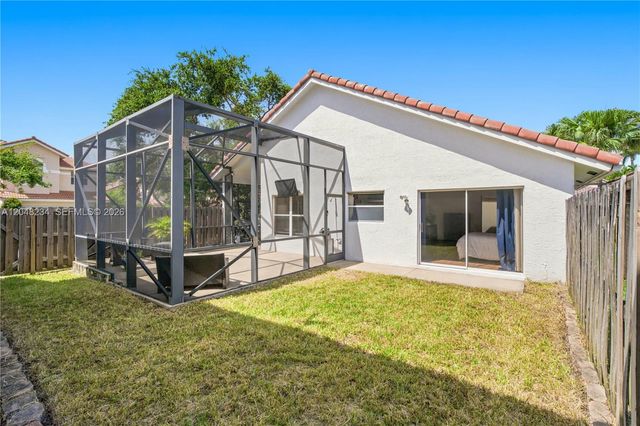 2810 NW 70th Ave, Margate, FL 33063