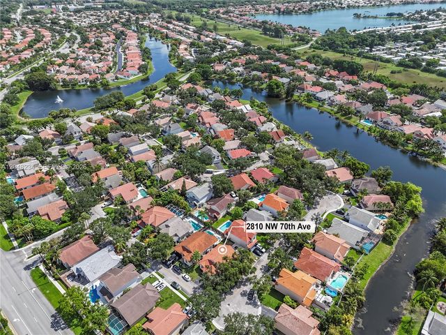 2810 NW 70th Ave, Margate, FL 33063