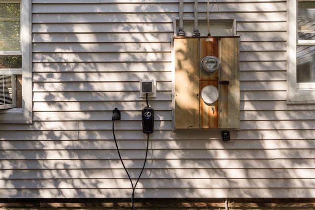 18 Edgewood, Dr, Holden, MA 01520