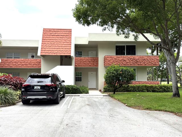 907 Cypress Terrace 201, Pompano Beach, FL 33069