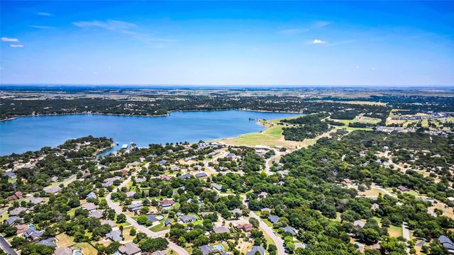 3210 Bluebonnet Circle, Weatherford, TX 76087