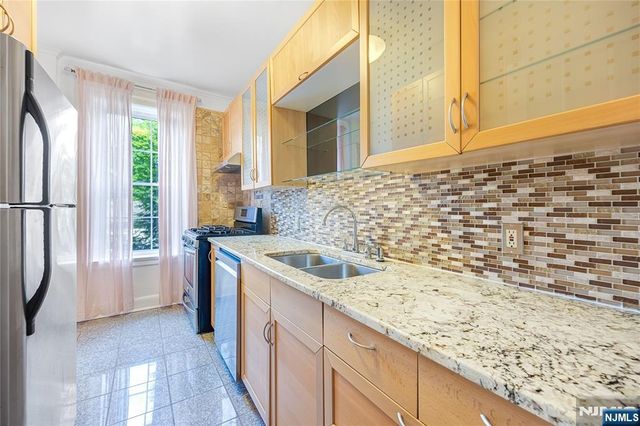 275 Engle Street G1, Englewood, NJ 07631