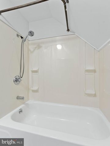 20 HUNTINGTON LN, Willingboro, NJ 08046