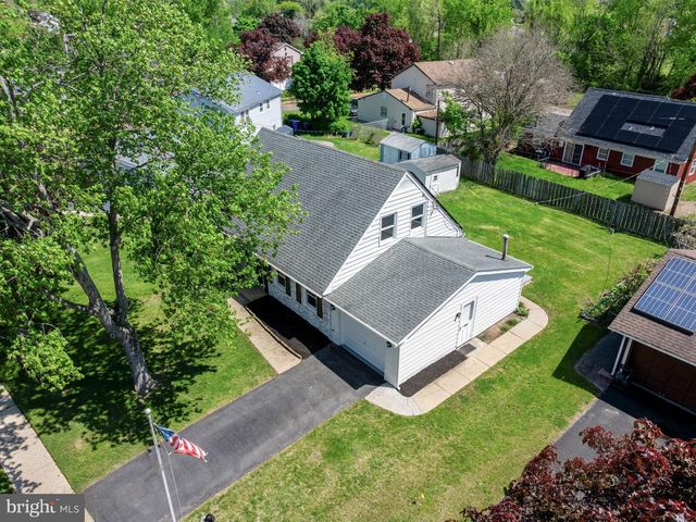 20 HUNTINGTON LN, Willingboro, NJ 08046
