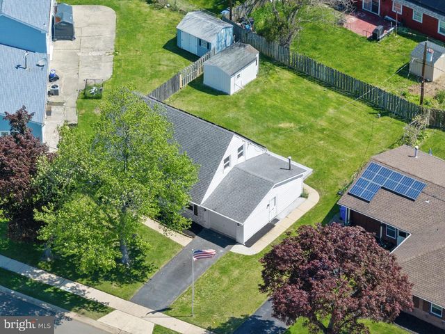 20 HUNTINGTON LN, Willingboro, NJ 08046
