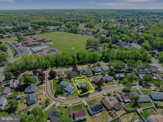 20 HUNTINGTON LN, Willingboro, NJ 08046