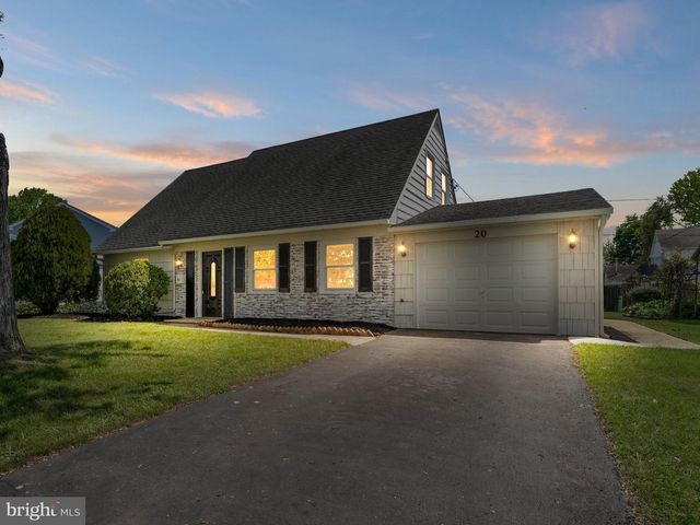 20 HUNTINGTON LN, Willingboro, NJ 08046
