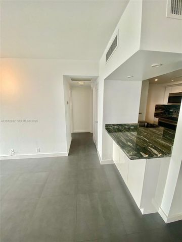 1200 West Avenue 815, Miami Beach, FL 33139