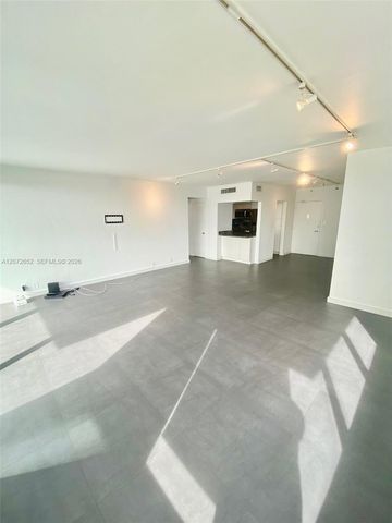 1200 West Avenue 815, Miami Beach, FL 33139