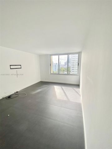 1200 West Avenue 815, Miami Beach, FL 33139
