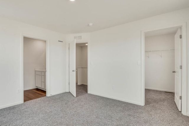 2668 Arrowhead Drive, Pingree Grove, IL 60140