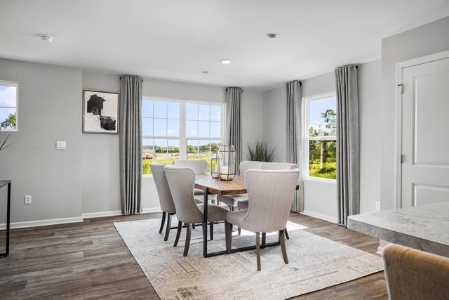 2668 Arrowhead Drive, Pingree Grove, IL 60140