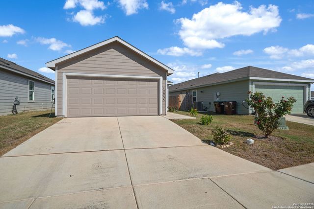 12935 Deep Eddy, St Hedwig, TX 78152