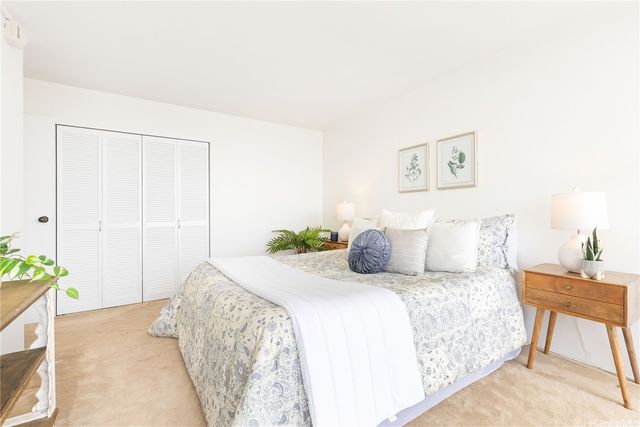 2754 Kuilei Street 1704, Honolulu, HI 96826