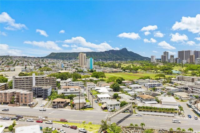 2754 Kuilei Street 1704, Honolulu, HI 96826