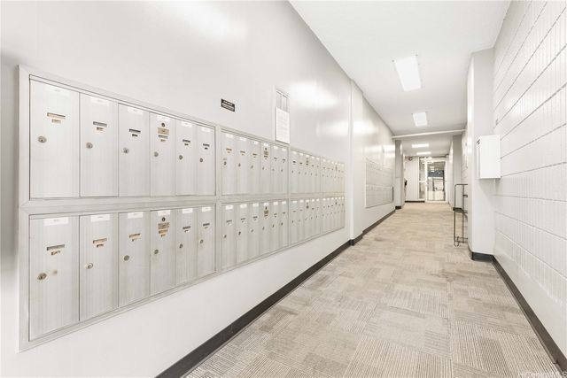 2754 Kuilei Street 1704, Honolulu, HI 96826