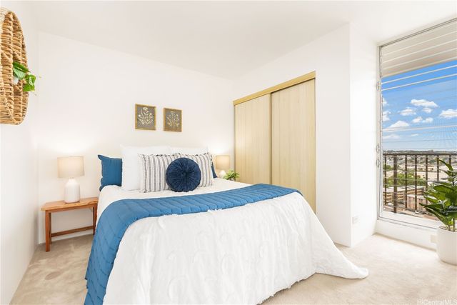 2754 Kuilei Street 1704, Honolulu, HI 96826