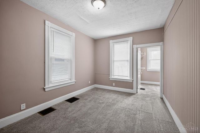 2074 Benninghofen Avenue, Hamilton, OH 45015