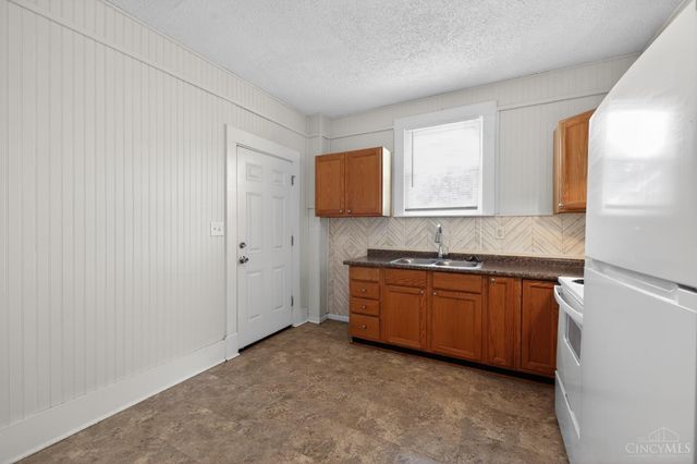 2074 Benninghofen Avenue, Hamilton, OH 45015