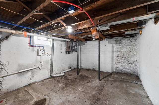 2074 Benninghofen Avenue, Hamilton, OH 45015