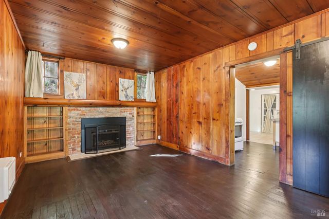 14619 Eagle Nest Ln, Guerneville, CA 95446