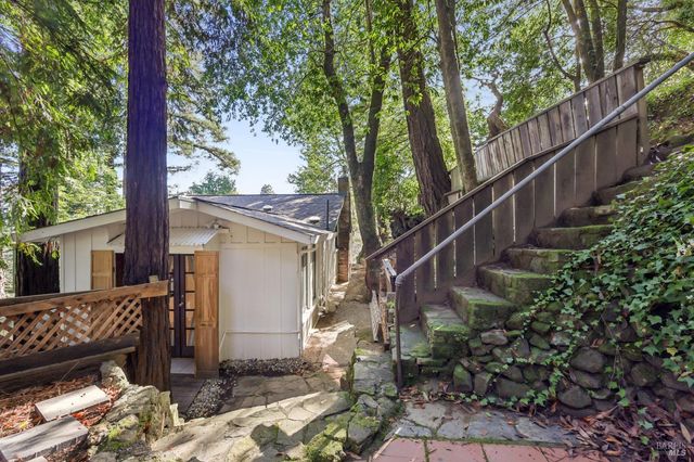 14619 Eagle Nest Ln, Guerneville, CA 95446