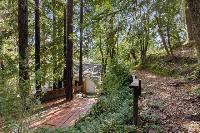 14619 Eagle Nest Ln, Guerneville, CA 95446