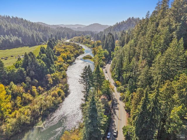 14619 Eagle Nest Ln, Guerneville, CA 95446