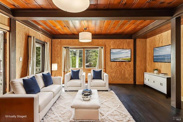 14619 Eagle Nest Ln, Guerneville, CA 95446