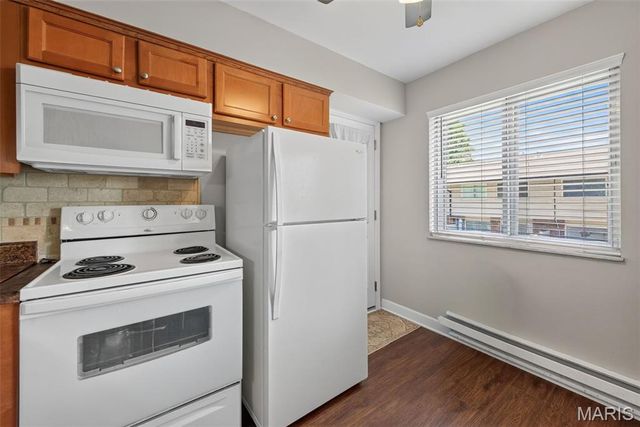 10065 N Bunker Hill Drive B, St Louis, MO 63123