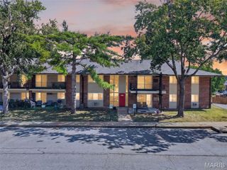 10065 N Bunker Hill Drive B, St Louis, MO 63123
