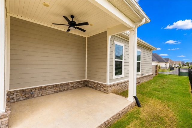 6760 Autumn Avenue, Springdale, AR 72762