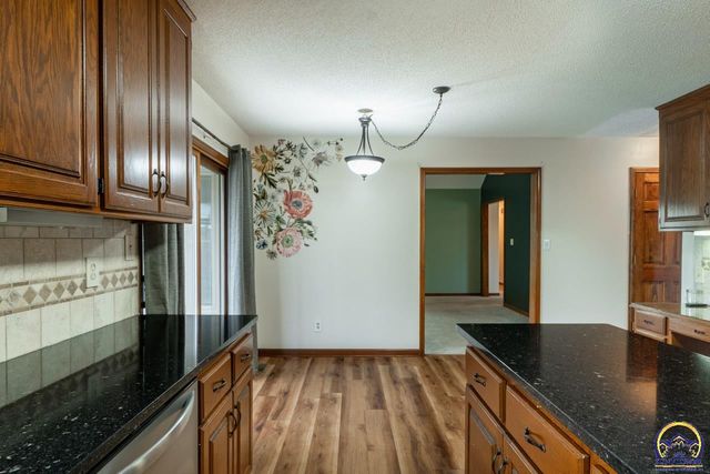 2700 SW Rother RD, Topeka, KS 66614