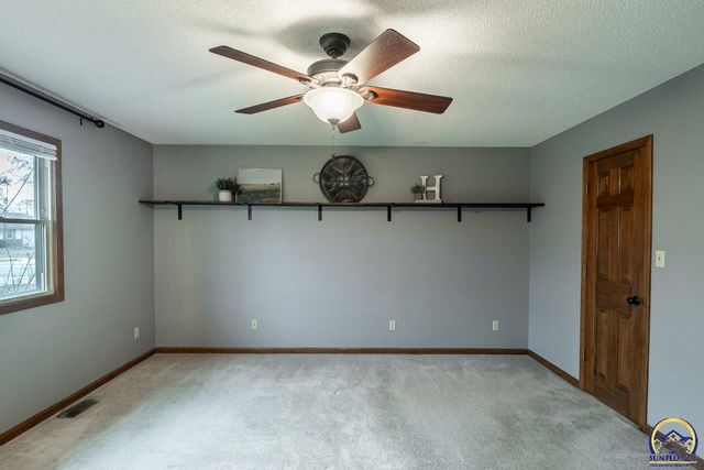 2700 SW Rother RD, Topeka, KS 66614