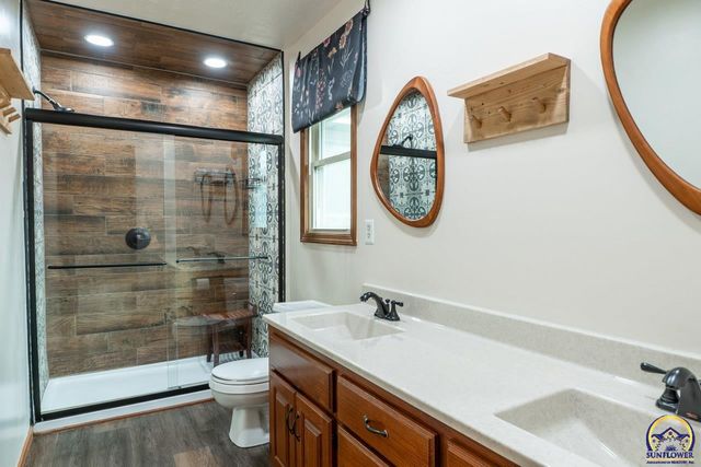 2700 SW Rother RD, Topeka, KS 66614