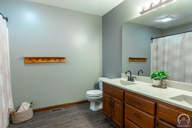 2700 SW Rother RD, Topeka, KS 66614