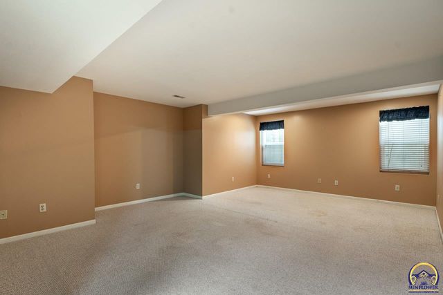 2700 SW Rother RD, Topeka, KS 66614