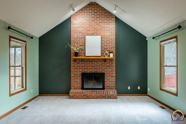 2700 SW Rother RD, Topeka, KS 66614