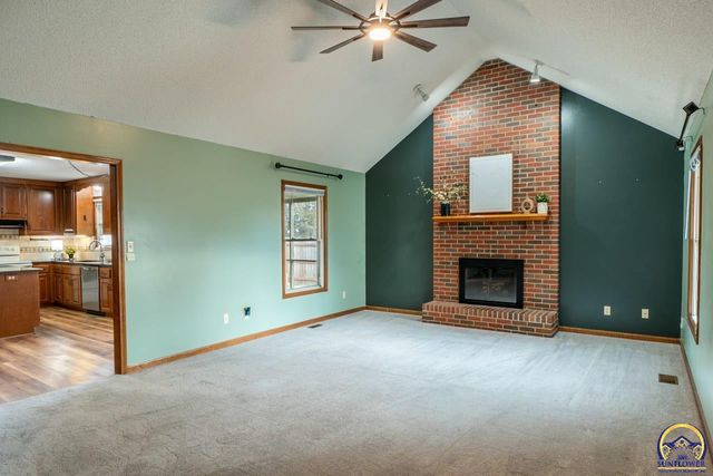 2700 SW Rother RD, Topeka, KS 66614