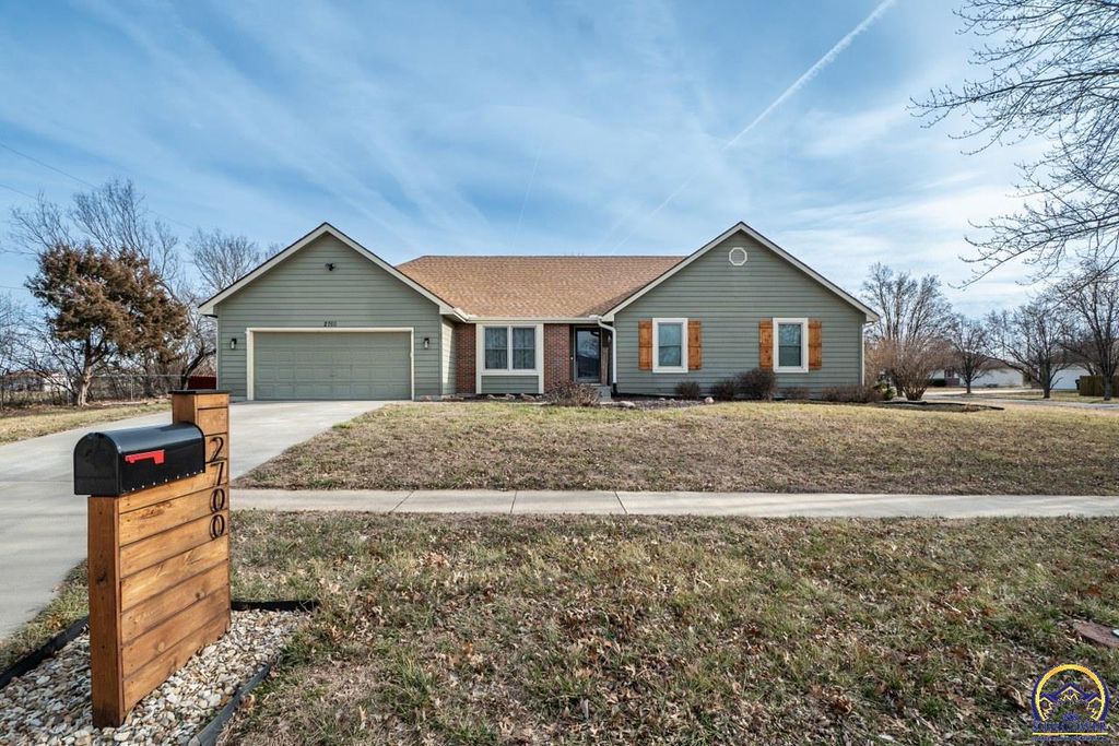 2700 SW Rother RD, Topeka, KS 66614