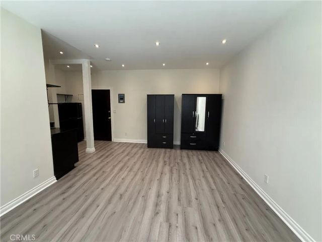 2121 James M Wood 110, Los Angeles, CA 90006
